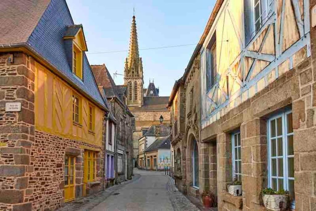 Charmante Maison, Coeur De Bourg Bazouges-la-Perouse Экстерьер фото